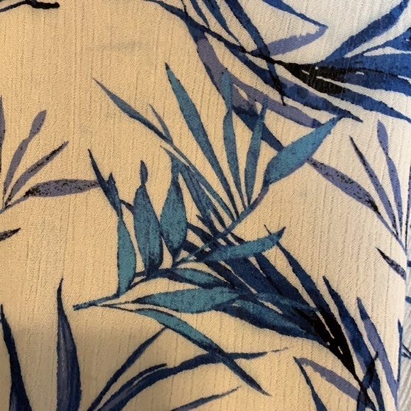 Karen Kane High/Low Top - Picture 4 of 7